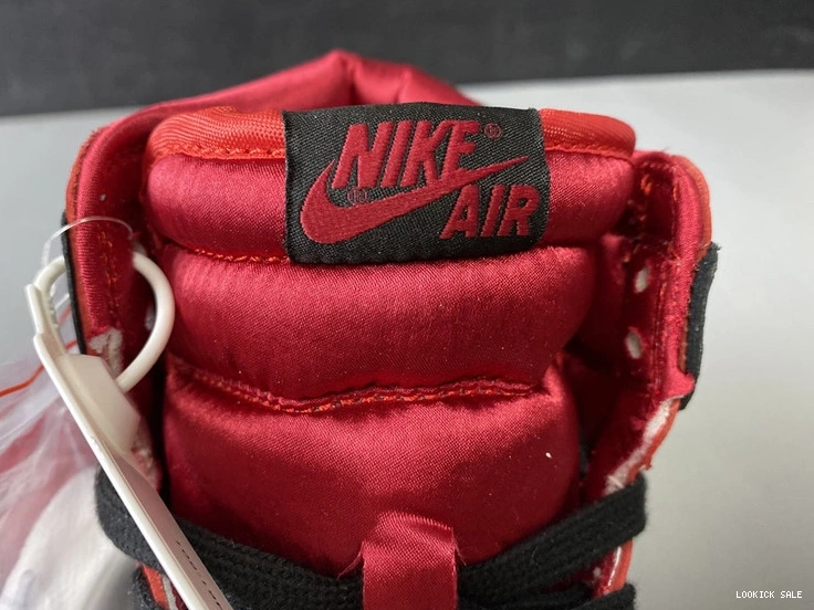 Rep Air CD0461-601  1 High “Satin Jordan  OG WMNS Snake” 0522